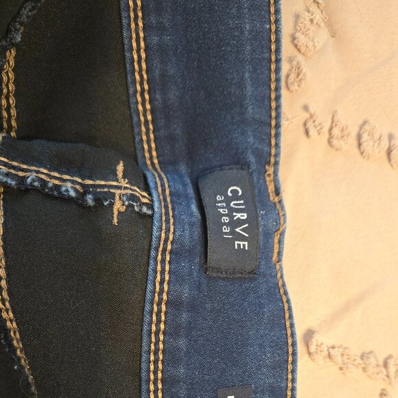Curve Appeal - High Rise Skinny -  Size 12 - Like new - Picture 3 of 7